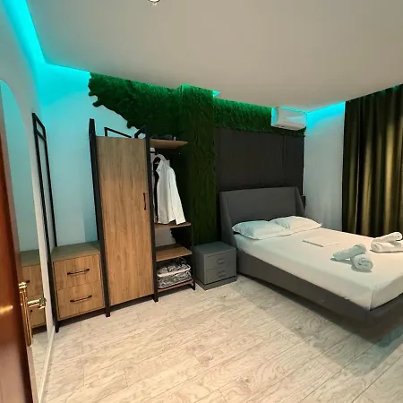 Appartement Urban Rustic In Blloku Area