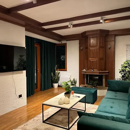 Urban Rustic In Blloku Area Tirana